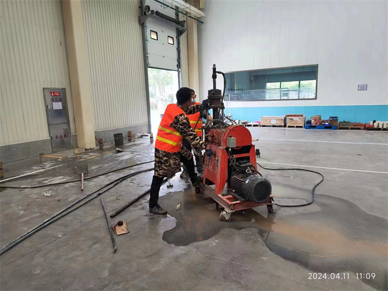 赤峰厂房地面下沉塌陷注浆加固施工